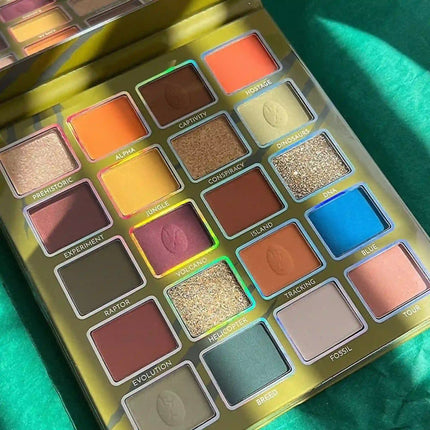 Prolux Cosmetics - Predator Neutral Eyeshadow Palette