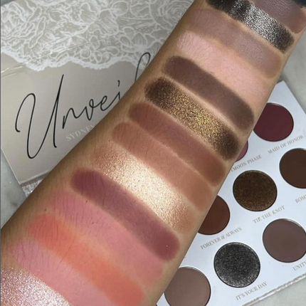 Sydney Grace - Unveiled by Kendra Matthies - 15 Eye Shadow Palette - Deep