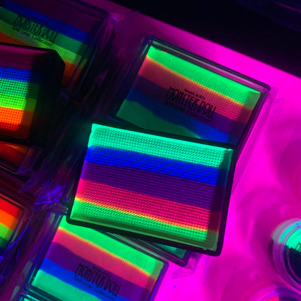Inked Doll Cosmetics - *UV* UNICORN PASTEL PRIDE Striped Wet Liner