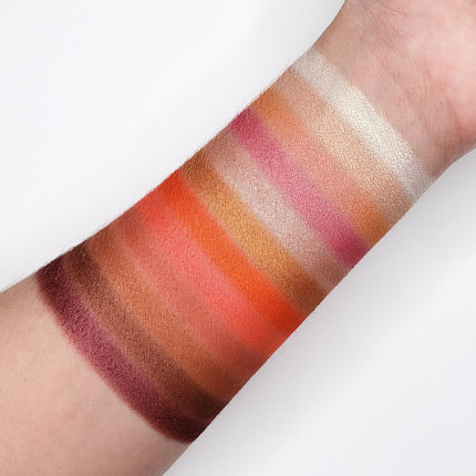 Crown Brush - GOLDEN PEACH EYESHADOW PALETTE CP15