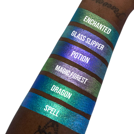 Gavissi Beauty - "MAGIC FOREST" DUOCHROME RETRO LINER
