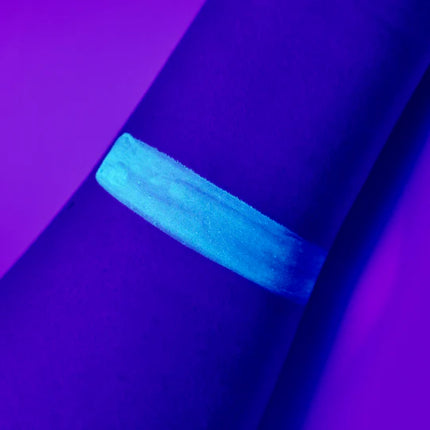 Glisten Cosmetics - Wet Liner - UV IT Liner
