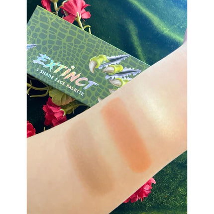 Prolux Cosmetics - Prolux Extinct Face Palette