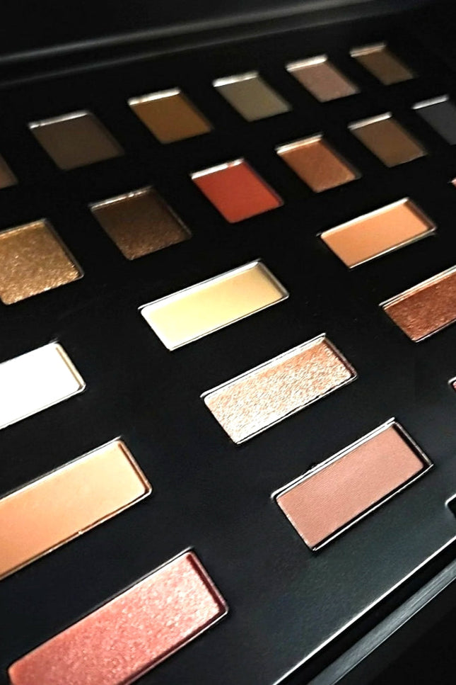 Crown Brush - CITY NIGHTS PALETTE  26CN