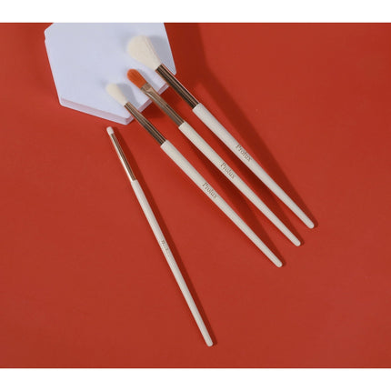 Prolux Cosmetics - Highlight Brush