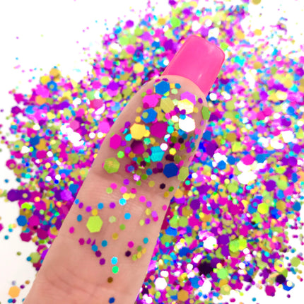 Gavissi Beauty - "FUNFETTI" LOOSE GLITTER