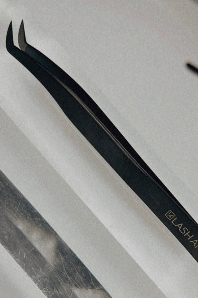 Lash Affair - Perfect Fit | Ribbed + Matte Black