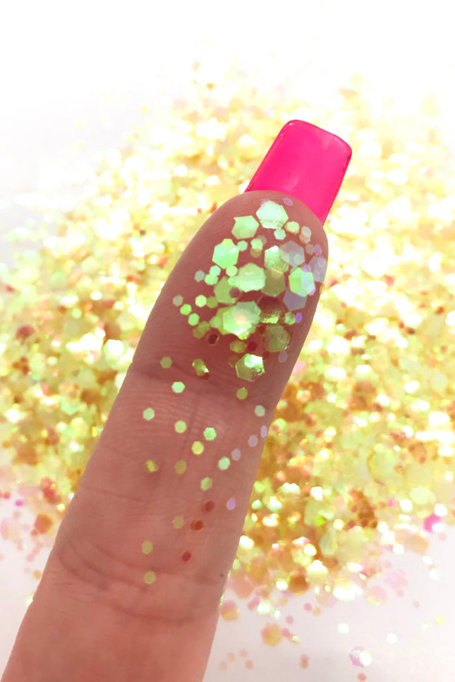Gavissi Beauty - "LEMON CAKE" LOOSE GLITTER