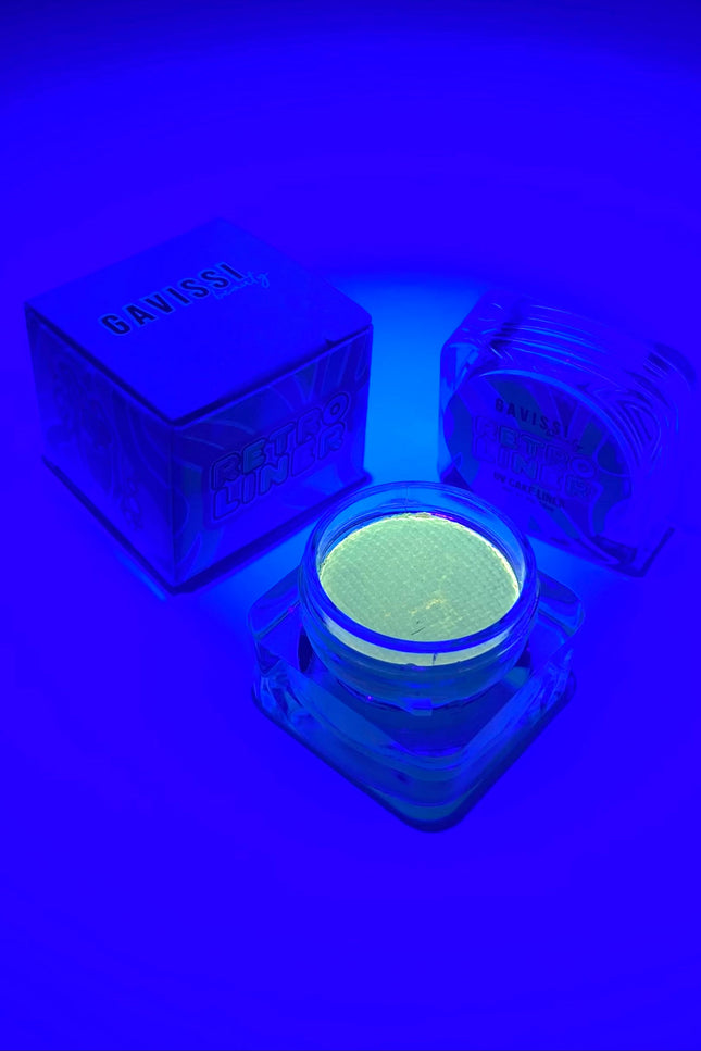 Gavissi Beauty - "FRENCH VANILLA" RETRO LINER
