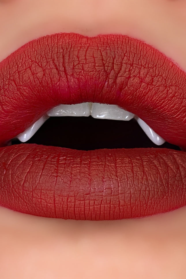 Wicked Widow Beauty - Dahlia (11)