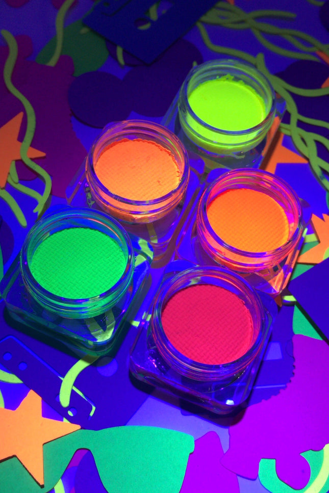 Gavissi Beauty - UV NEON BUNDLE: 10 LINERS + BRUSH + SPRAY BOTTLE