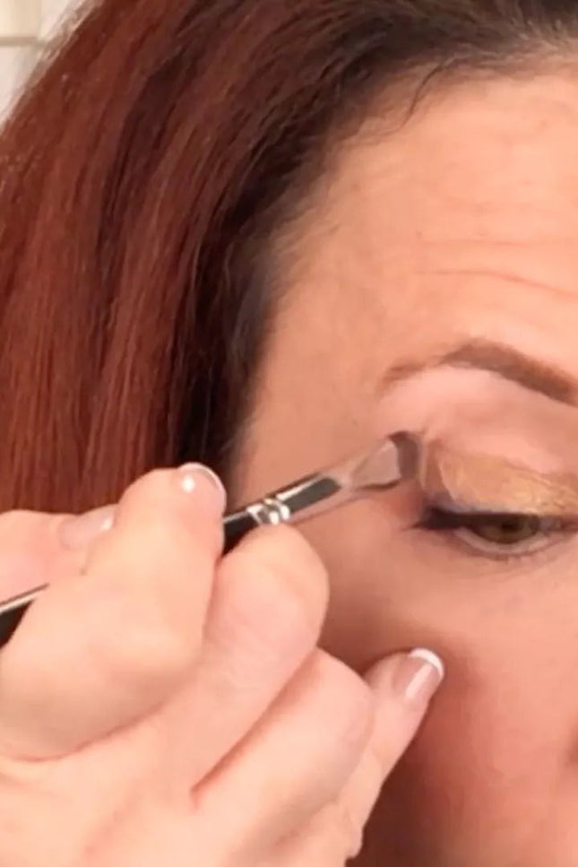 Mommy Makeup - Stay Put Waterproof Gel Eyeliner w/ Micropigments - Mischievous