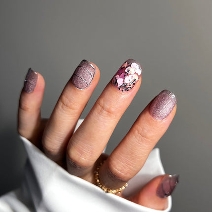 Bonmuz - Shimmering Prosecco | Pro Handmade Gel Nails