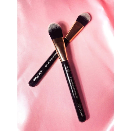 Prolux Cosmetics - PxLook Foundation Brush