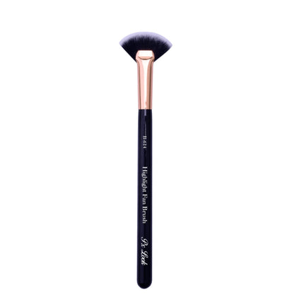 Prolux Cosmetics - Highlight Fan Brush