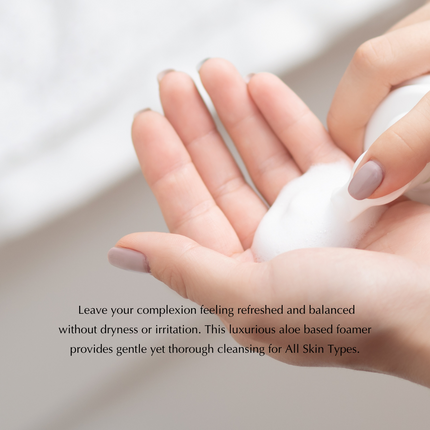 EpiLynx - Gentle, Oil-Free Foaming Apple Cleanser for Sensitive & Acne-Prone Skin | Vegan, allergen-friendly, sulfate & paraben free | Purifying, hydrating face wash for all skin types